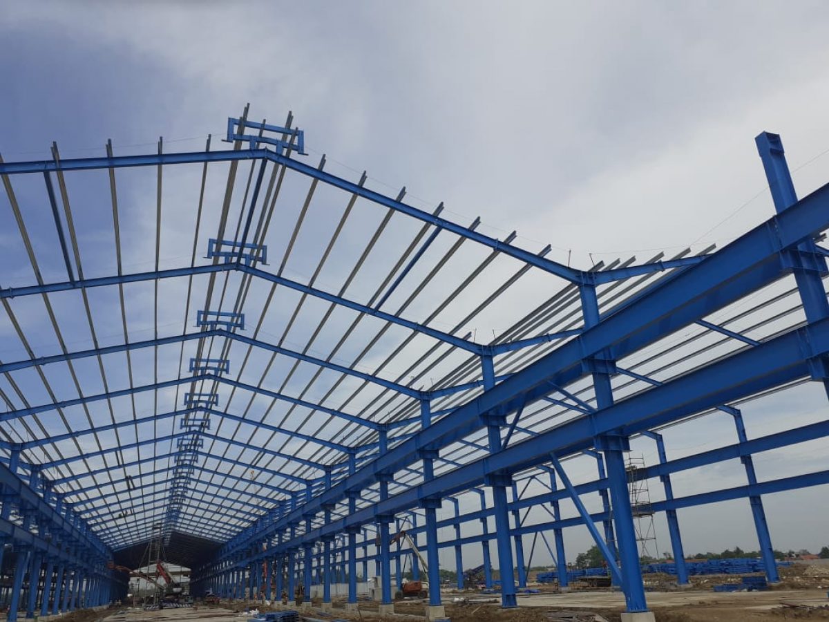 HEAVY STEEL STRUCTURE ERECTION